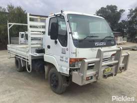 2002 Isuzu NPS300 - picture0' - Click to enlarge