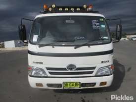 2010 Hino 300 816 - picture1' - Click to enlarge