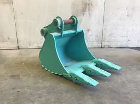 UNUSED 400MM TOOTHED DIGGING BUCKET SUIT 3-4T EXCAVATOR E057 - picture0' - Click to enlarge