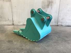 UNUSED 400MM TOOTHED DIGGING BUCKET SUIT 3-4T EXCAVATOR E057 - picture1' - Click to enlarge