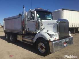 2015 Western Star Constellation 4800 FX - picture0' - Click to enlarge