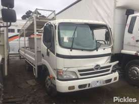 2003 Hino Dutro 300 Series 616 - picture0' - Click to enlarge