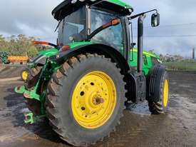 John Deere 7200R Cab Tractor - picture0' - Click to enlarge