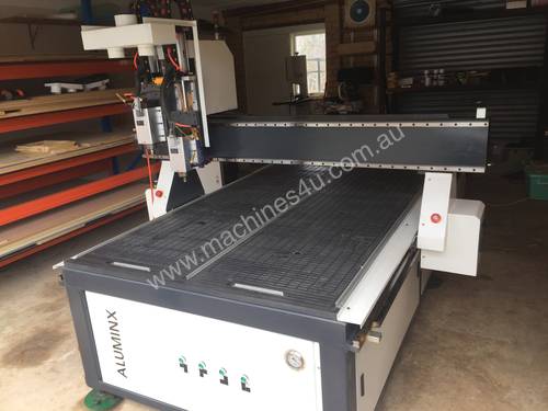 CNC Router with Twin Spindles/ Vacuum Table/ Rotary Axis