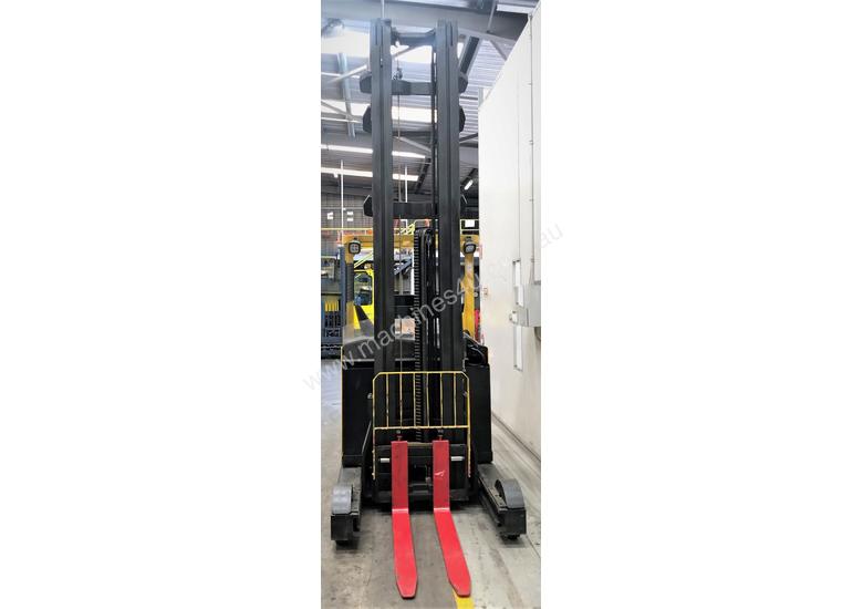caption 1.6T Battery Electric Sit Down Reach Truck