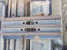 Brand New Unused 30 Tonne Grouser Plates!! - picture0' - Click to enlarge