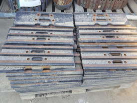 Brand New Unused 30 Tonne Grouser Plates!! - picture0' - Click to enlarge