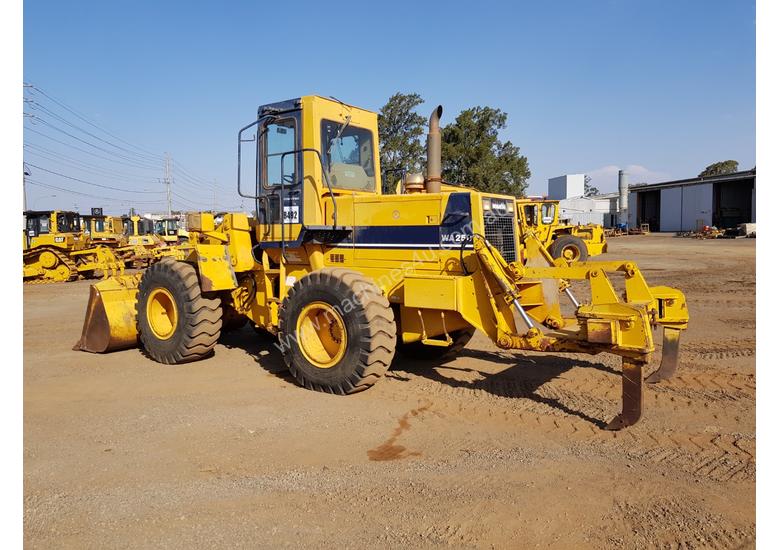 caption 1994 Komatsu WA250-1 Wheel Loader *CONDITIONS APPLY*
