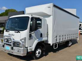 2008 ISUZU FRR 600 LONG Pantech Tautliner  - picture0' - Click to enlarge