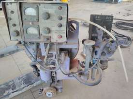 Lincoln DC 600  multi process welder - picture1' - Click to enlarge