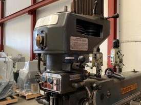 Turret Milling Machine - picture2' - Click to enlarge