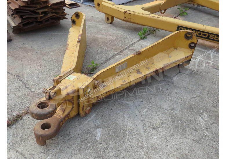 caption Drawbar suit CAT D7R Dozer DOZCATRT