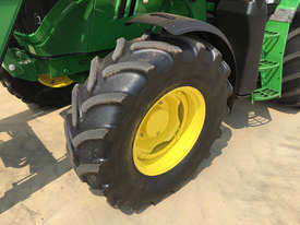 John Deere 6110M FWA/4WD Tractor - picture0' - Click to enlarge