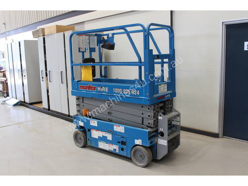 Genie GS1932 - 19' Narrow Scissor Lift