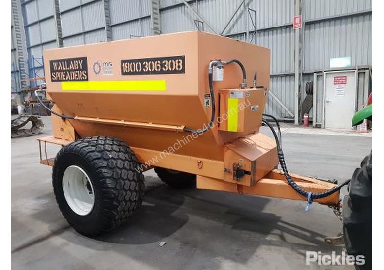 Buy Used WalAg WalAg Wallaby Spreader 6 34 Spreader Truck in , Listed on Machines4u