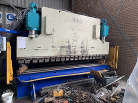USED Adira Press Brake - picture0' - Click to enlarge