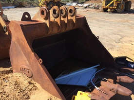 Hitachi EX1900 Bucket-Rock Attachments - picture2' - Click to enlarge