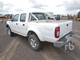 NISSAN NAVARA Ute - picture2' - Click to enlarge