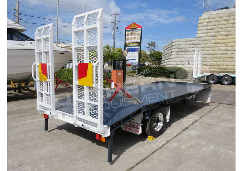caption Interstate Trailers Single Axle Tag Trailer 11 Ton Grey ATTTAG