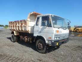 2011 UD 220 Tipper Truck - picture2' - Click to enlarge