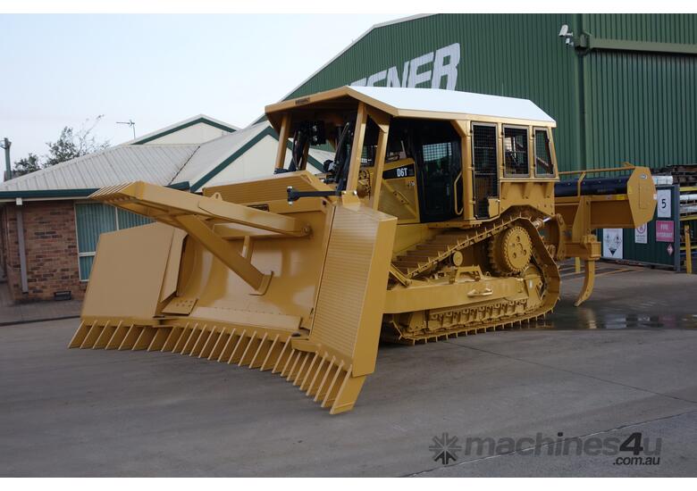 caption CAT D6 ULTIMATE ATTACHMENT FITOUT