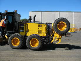 Hydraulic Grader Tyre Carrier  - picture2' - Click to enlarge