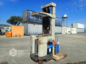 Crown RR3520-45 Reach Truck Forklift - picture0' - Click to enlarge