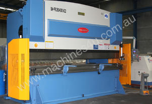 4000MM X 260TON ABSOLUTE NC-S PRESSBRAKE - TABLE CROWNING.
