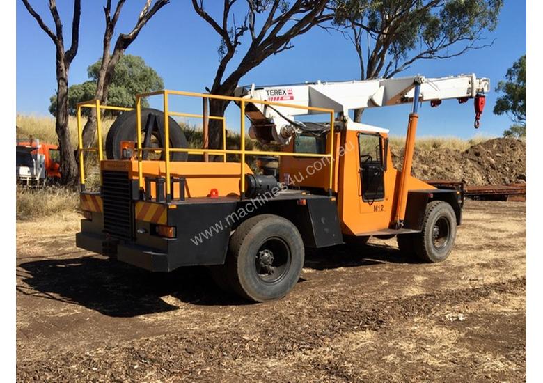caption TEREX AT12 franna crane