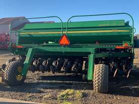 John Deere 1590 Seed Drill - picture0' - Click to enlarge