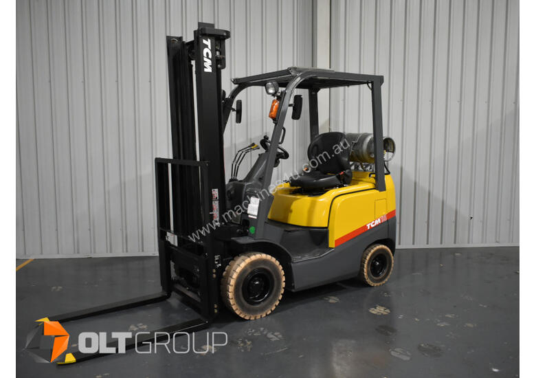caption TCM 1.8 Tonne LPG Forklift 2 Stage Mast Solid Markless Tyres Nissan K21 Engine Sideshift