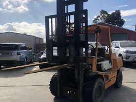 Toyota 4.0 Tonne Forklift - picture1' - Click to enlarge