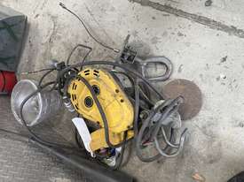 240V Electric winch 300kg capacity - picture1' - Click to enlarge