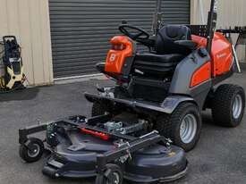 Top of the Husqvarna P525D Commercial mower - picture1' - Click to enlarge