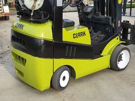 Clark C25CL 2.5T Forklift - picture1' - Click to enlarge
