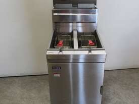 Frymax RC-400T Split Pan Fryer - picture0' - Click to enlarge