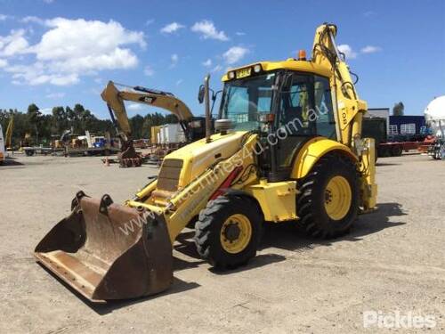 2004 New Holland LB110B-4PS