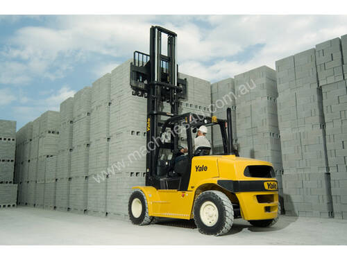 Heavy Duty 7T Counterbalance Forklift