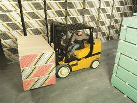 Heavy Duty 7T Counterbalance Forklift - picture1' - Click to enlarge