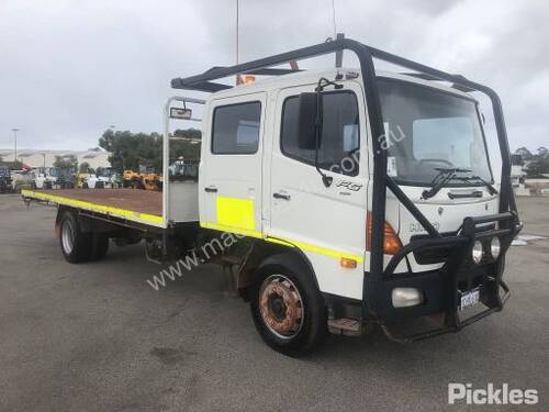 2006 Hino FG1J