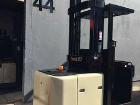 Crown SP3015 Electric Stock Order Picker - Refurbished - picture0' - Click to enlarge