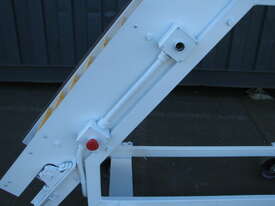 Elevator Incline Belt Conveyor - 2.15m high - picture2' - Click to enlarge
