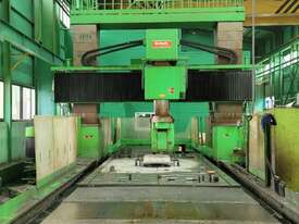 2005 SNK Japan RB-350F 5-axis Double Column Machining Centre - picture0' - Click to enlarge