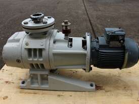 Vacuum Pump Roots Type Blower. - picture1' - Click to enlarge