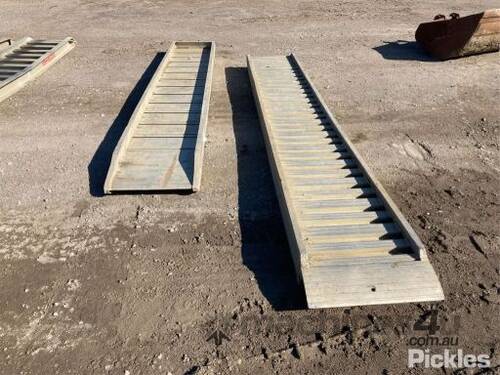 Digger 4.8 Tonne Loading Ramp.