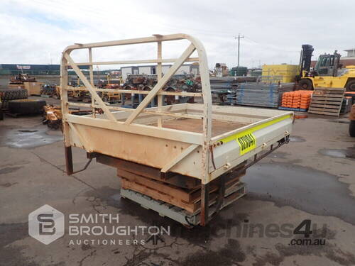 STEEL UTE TRAY