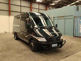 Mercedes-Benz Sprinter 413 - picture0' - Click to enlarge