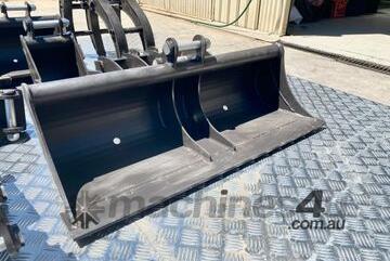 900mm Wide lightweight Final Trim Mud Bucket