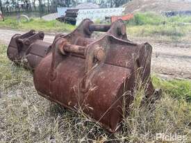 Excavator Digging Bucket, 1500mm - picture0' - Click to enlarge