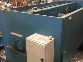 guillotine metal working  - picture2' - Click to enlarge